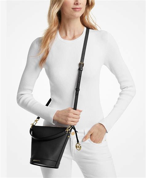 michael kors bucket crossbody